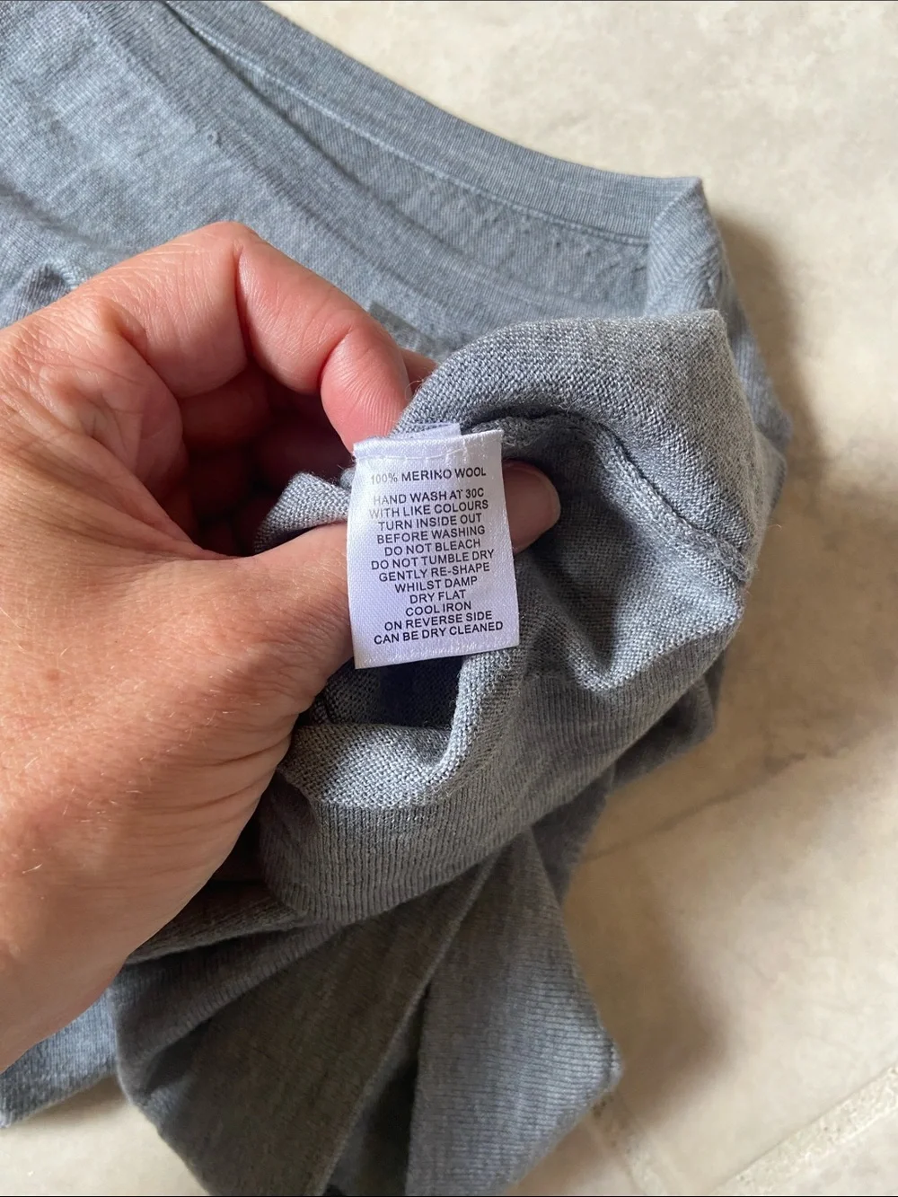 TM LEWIN Tank V Neck Vest Grey Gray 100% Wool Merino S Small